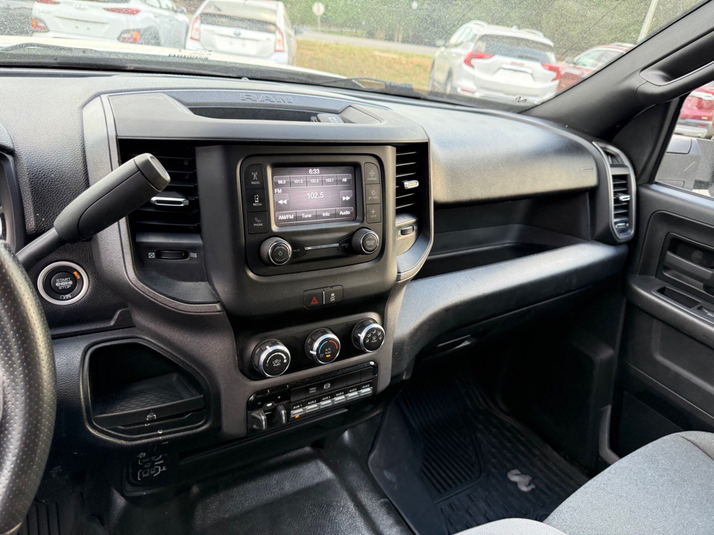 2023 RAM 3500 Image 16