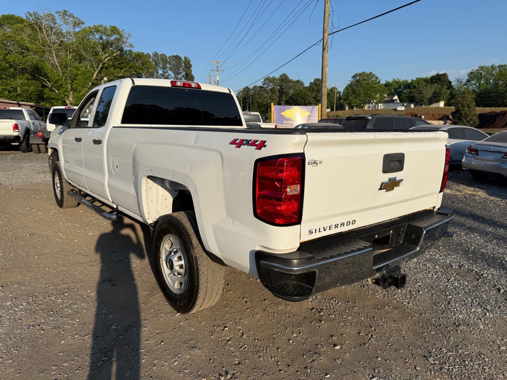 2018 Chevrolet Silverado 1500 Image 2