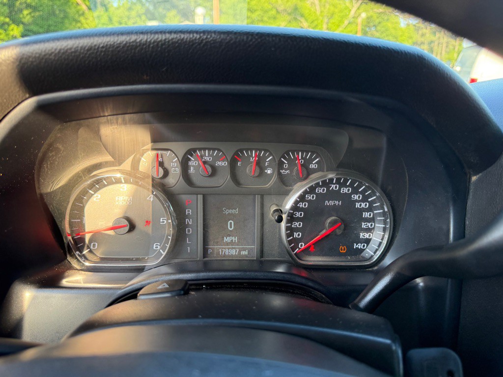 2018 Chevrolet Silverado 1500 Image 13