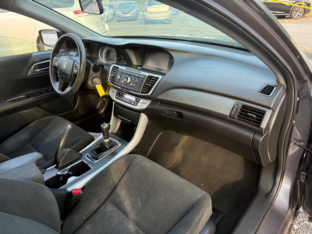 2013 Honda Accord Image 7