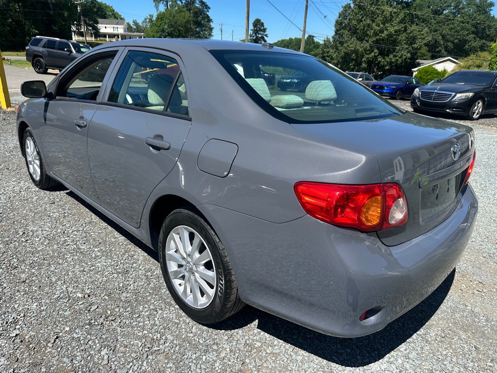 2009 Toyota Corolla Image 2