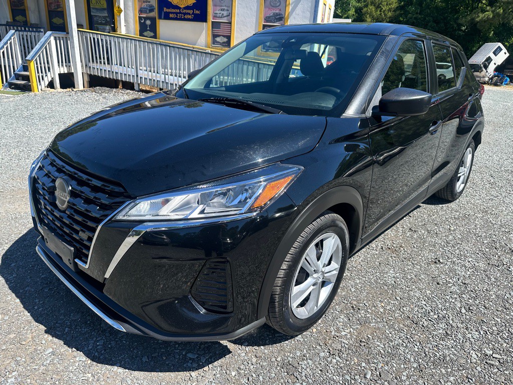 2021 Nissan Kicks Image 1