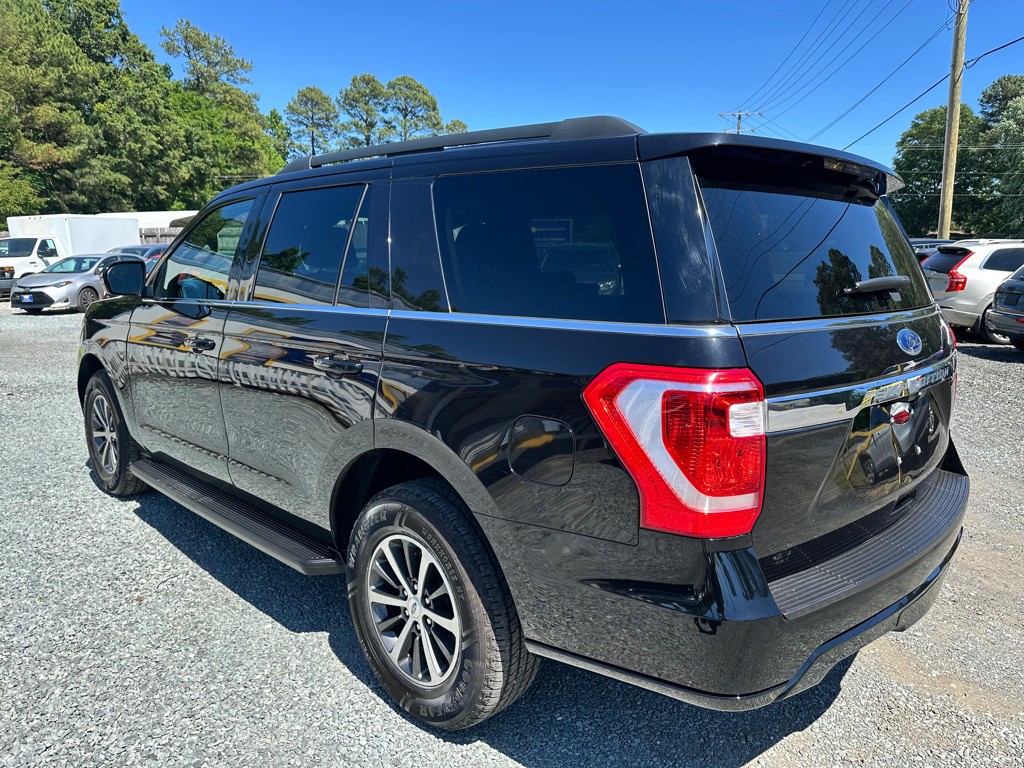 2020 Ford Expedition Image 2
