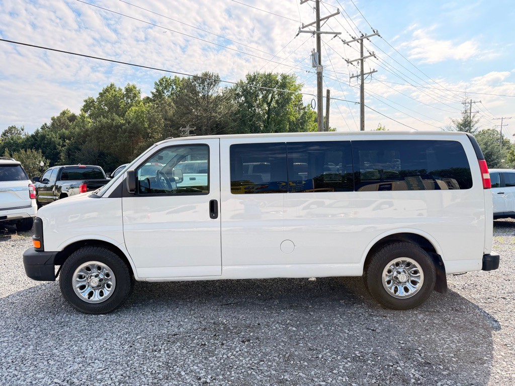 2011 Chevrolet Express Image 2
