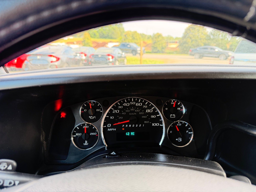 2011 Chevrolet Express Image 14