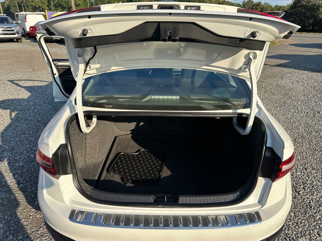 2023 Volkswagen Jetta Image 5
