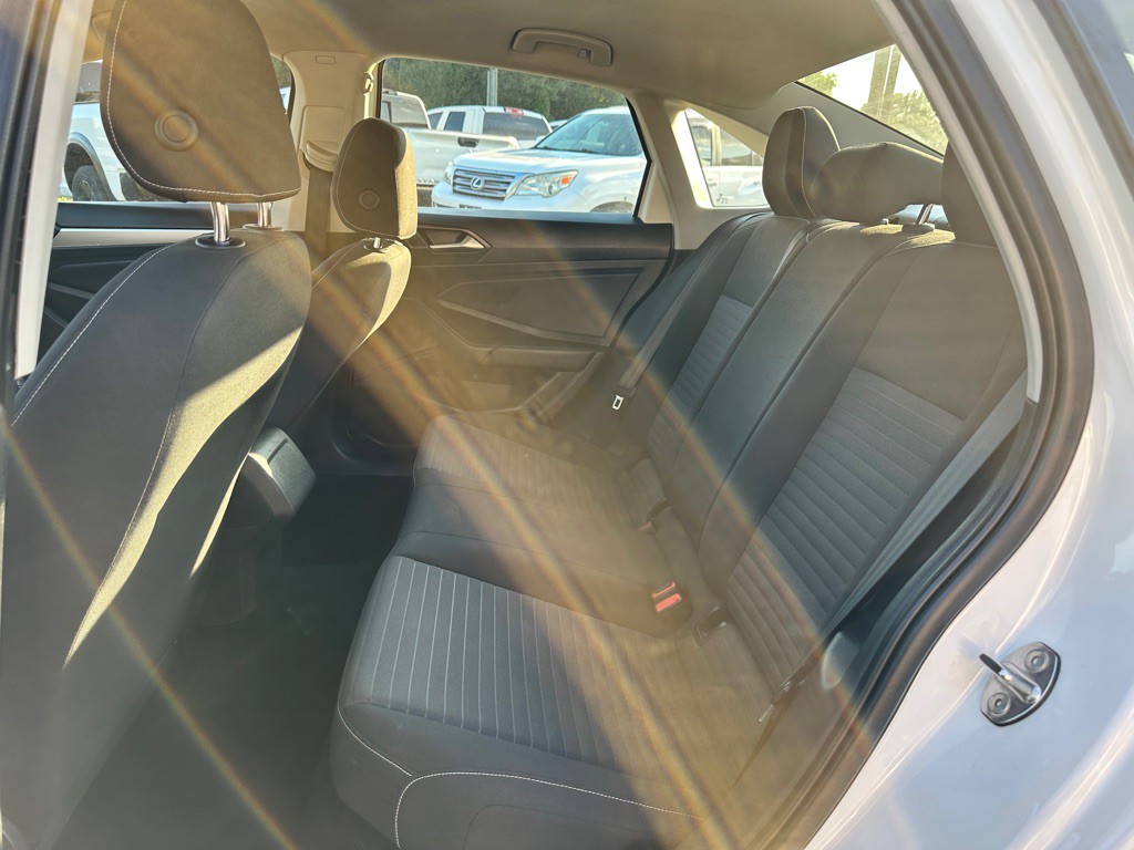 2023 Volkswagen Jetta Image 7
