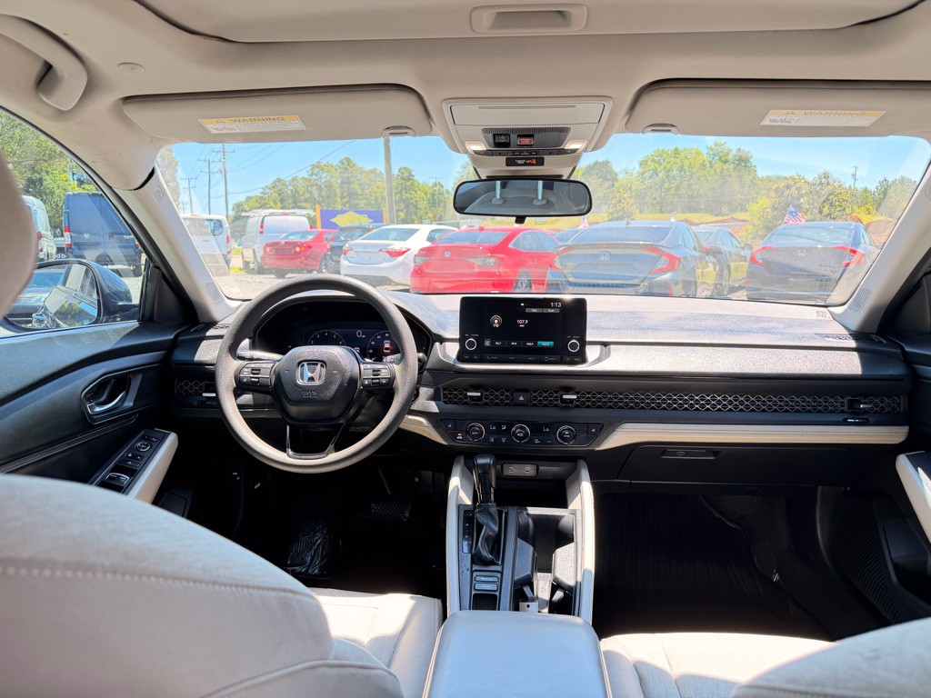2023 Honda Accord Image 14