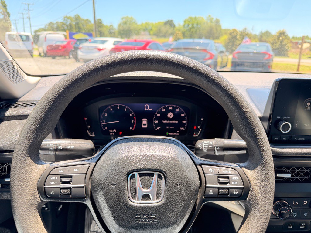 2023 Honda Accord Image 16