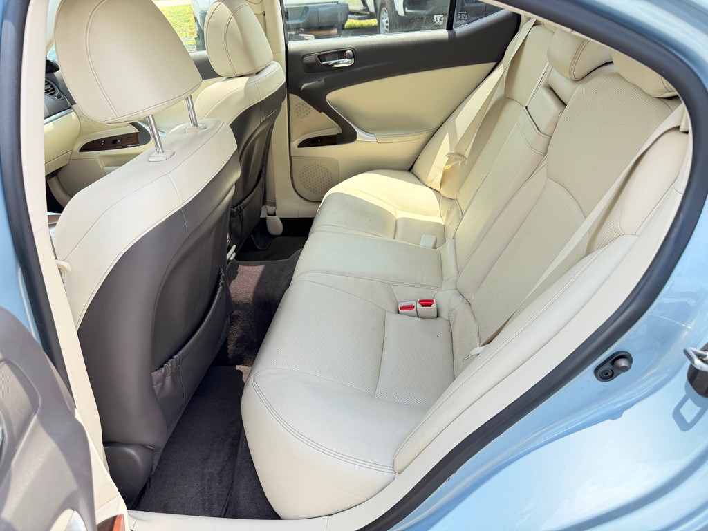2012 Lexus IS Image 12