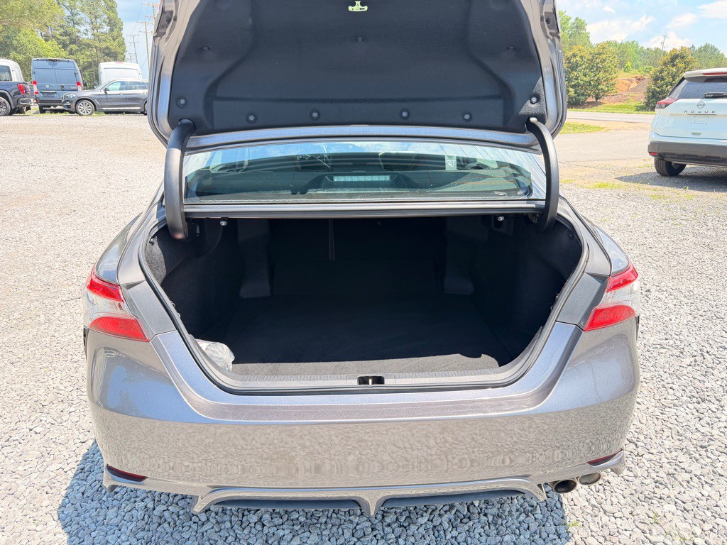 2018 Toyota Camry Image 9