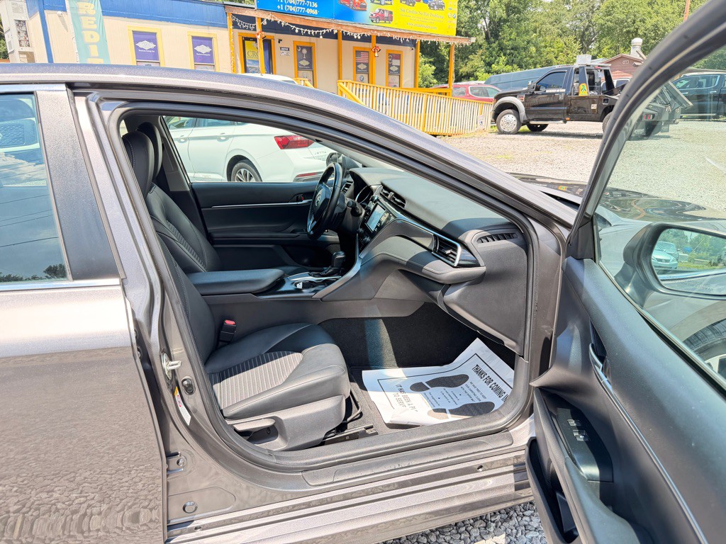 2018 Toyota Camry Image 13