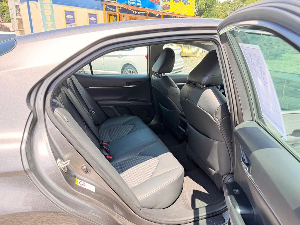 2018 Toyota Camry Image 14
