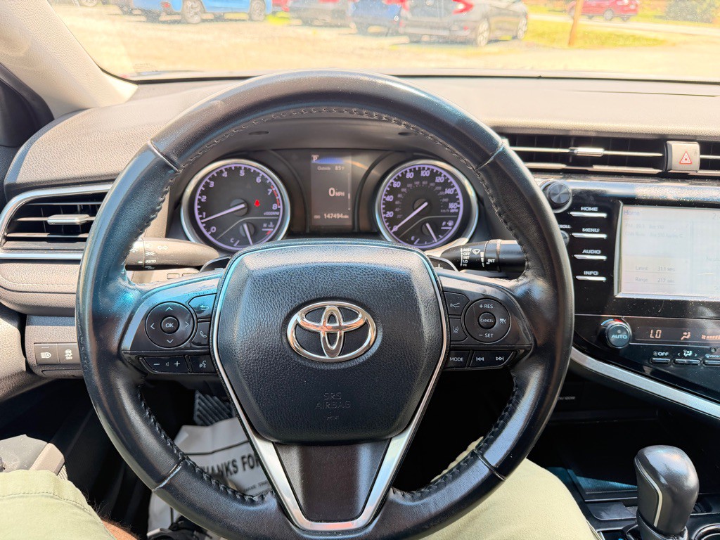 2018 Toyota Camry Image 15