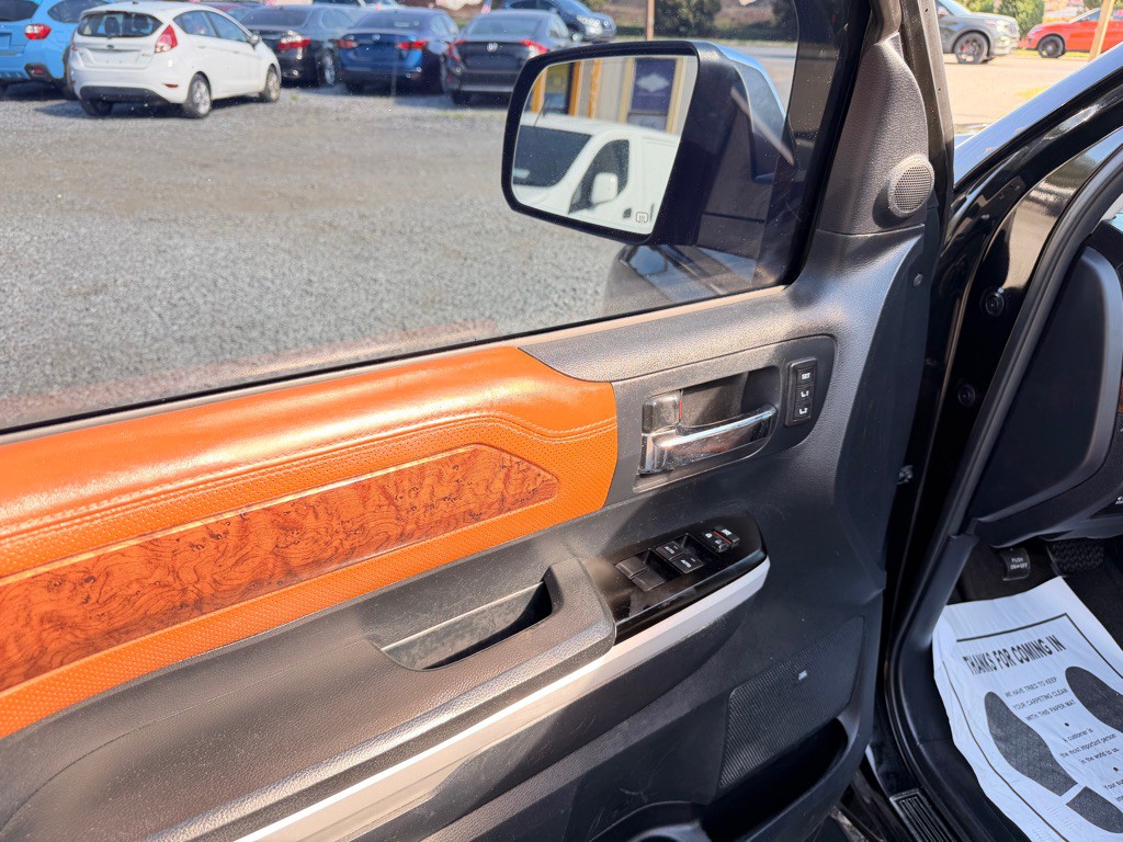 2018 Toyota Tundra Image 9