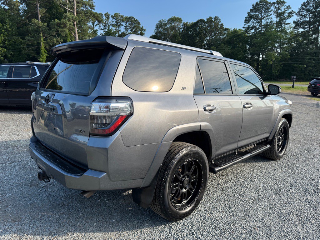 2015 Toyota 4Runner Image 3