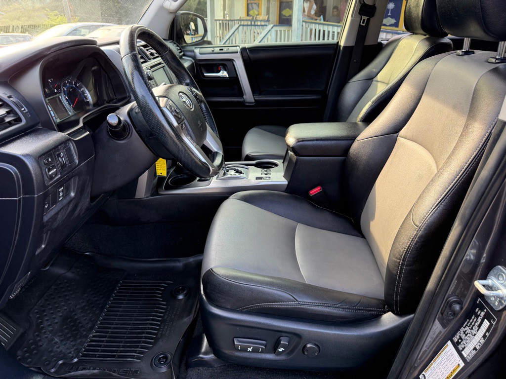 2015 Toyota 4Runner Image 11