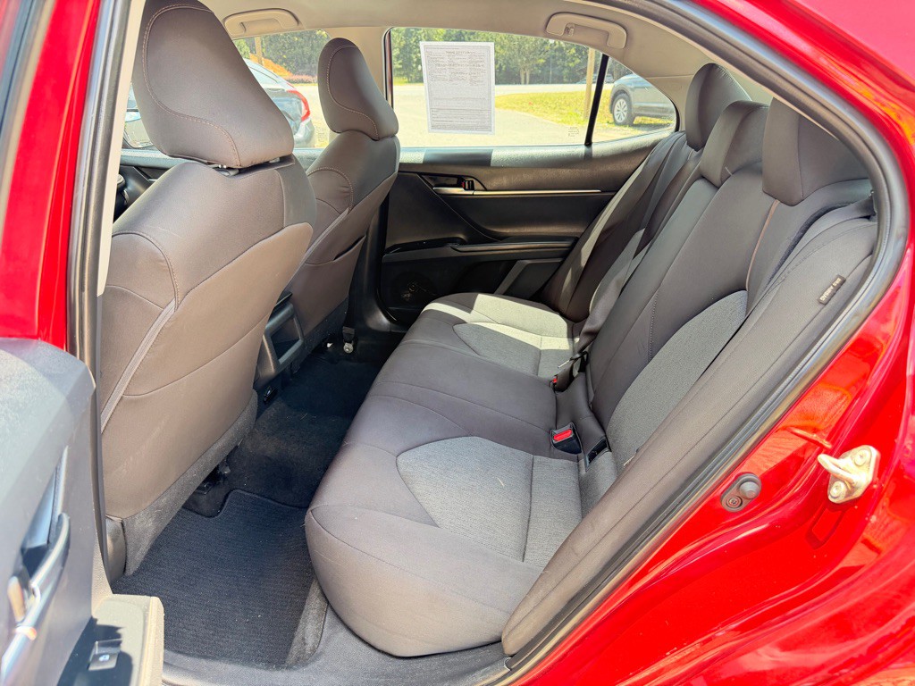 2019 Toyota Camry Image 12