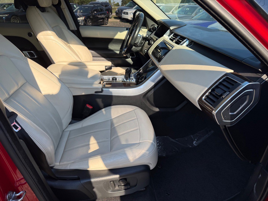 2022 Land Rover Range Rover Sport Image 6