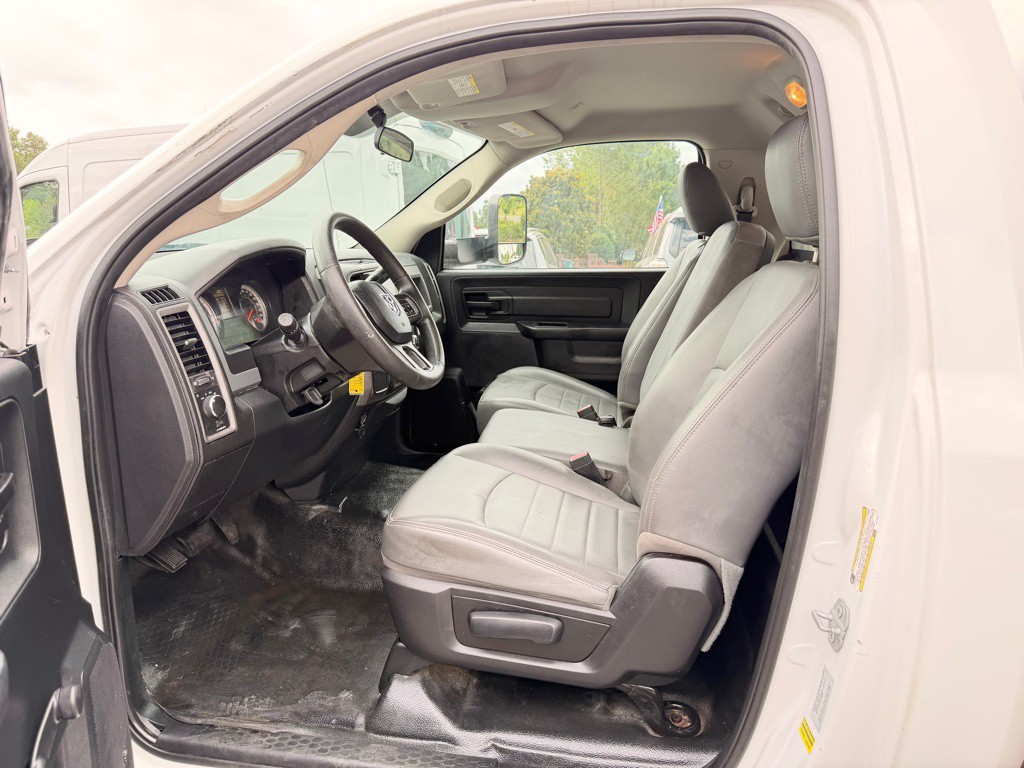 2014 RAM 3500 Image 8
