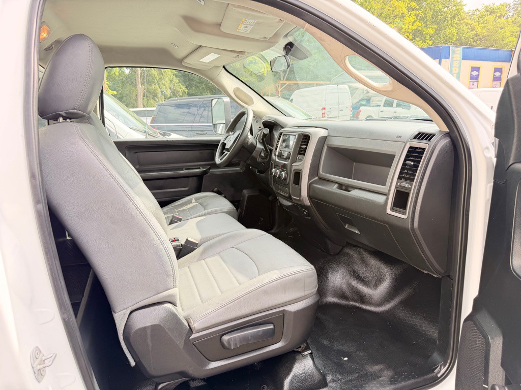 2014 RAM 3500 Image 9