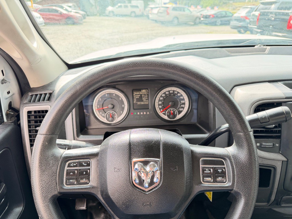 2014 RAM 3500 Image 10