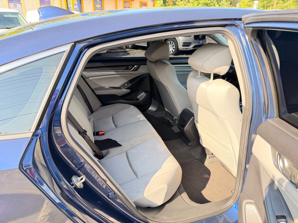 2019 Honda Accord Image 12