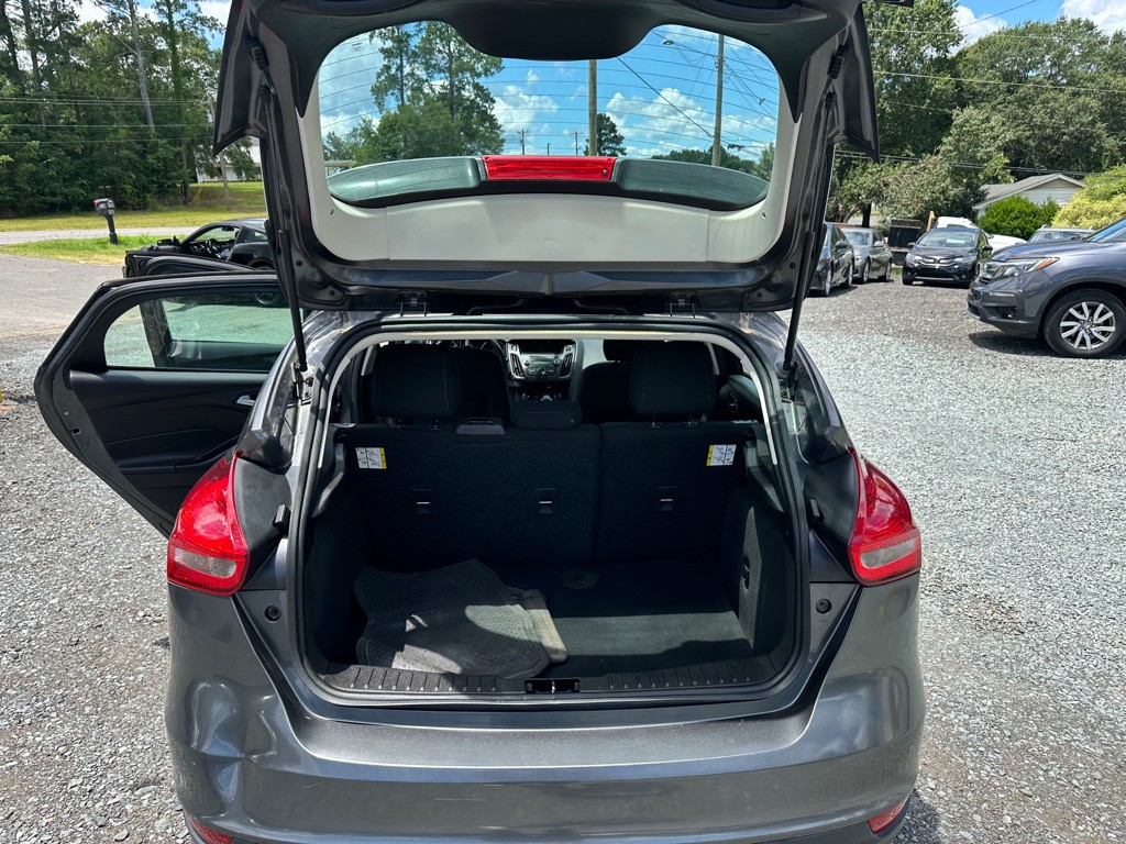 2018 Ford Focus Image 5