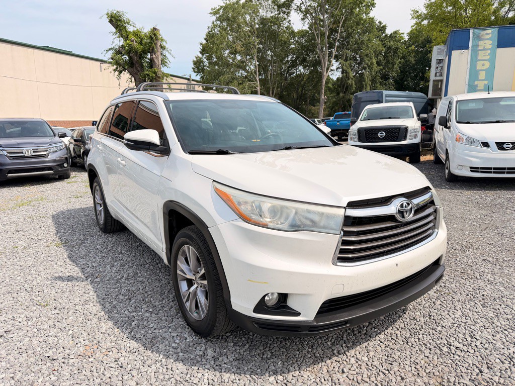 2015 Toyota Highlander Image 4