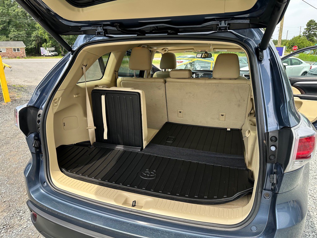 2015 Toyota Highlander Image 5