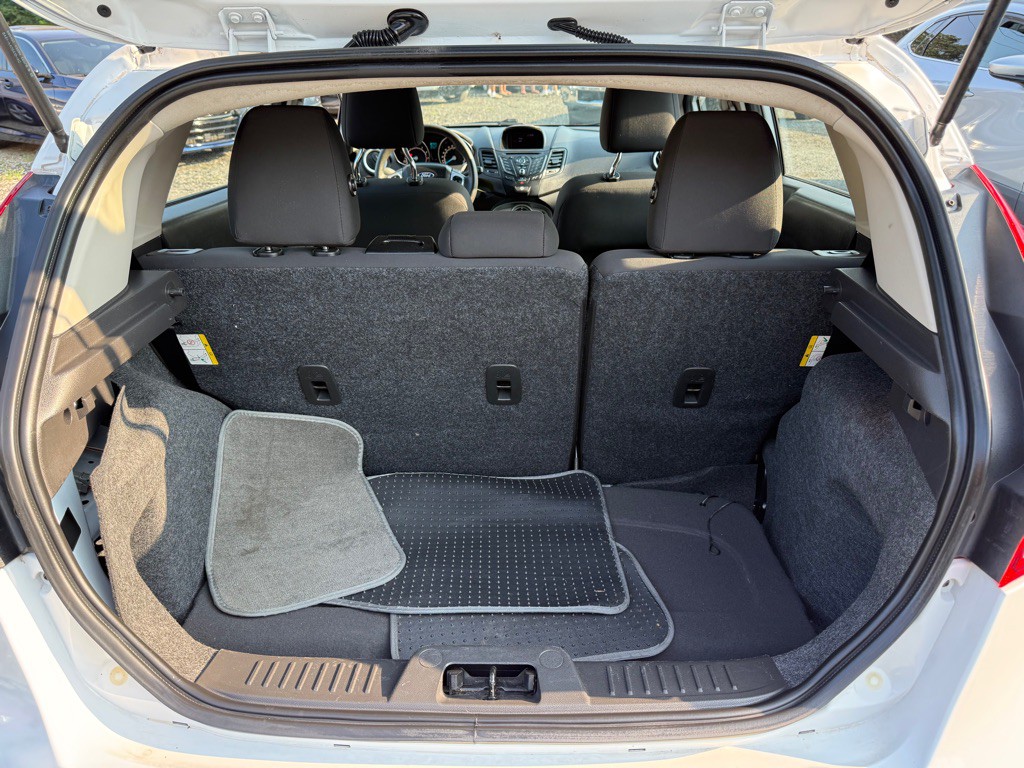 2019 Ford Fiesta Image 9