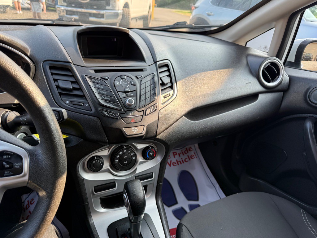 2019 Ford Fiesta Image 16