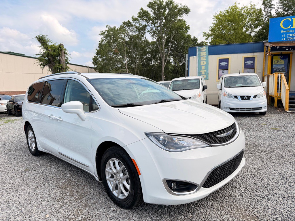 2020 Chrysler Pacifica Image 4