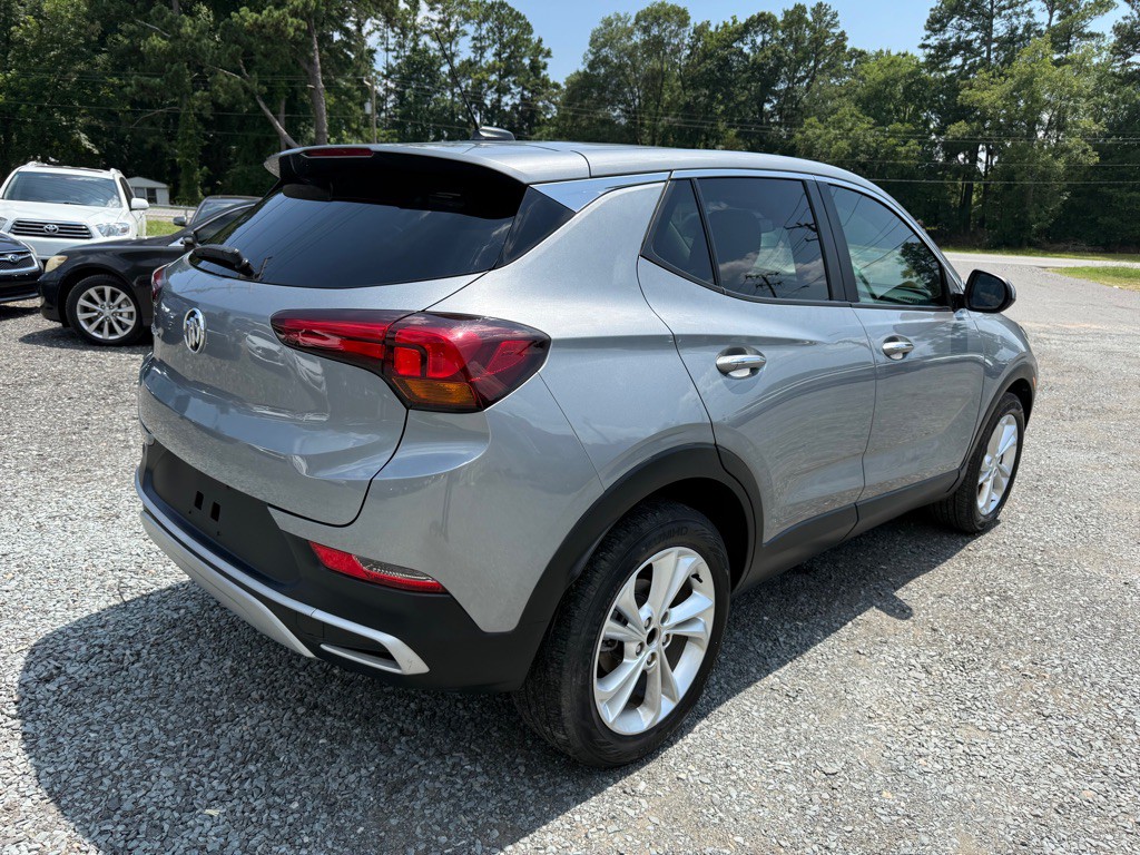 2023 Buick Enclave Image 3