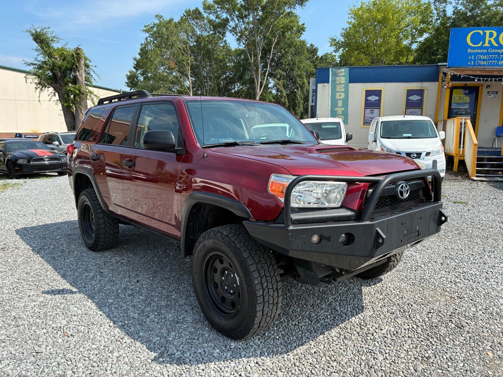 2010 Toyota 4Runner Image 2