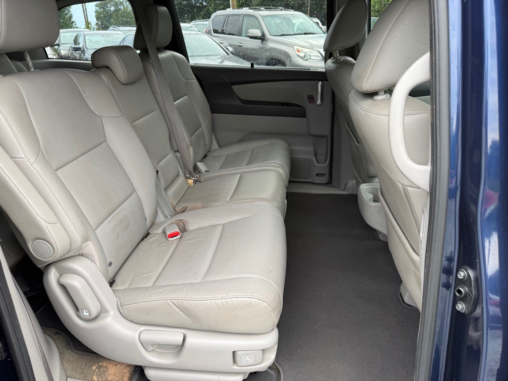 2015 Honda Odyssey Image 7