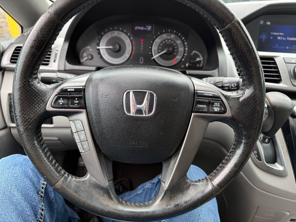 2015 Honda Odyssey Image 12