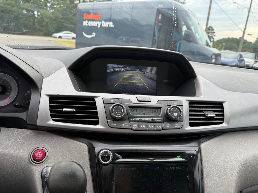 2015 Honda Odyssey Image 15