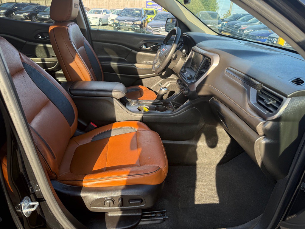 2017 GMC Acadia Image 5