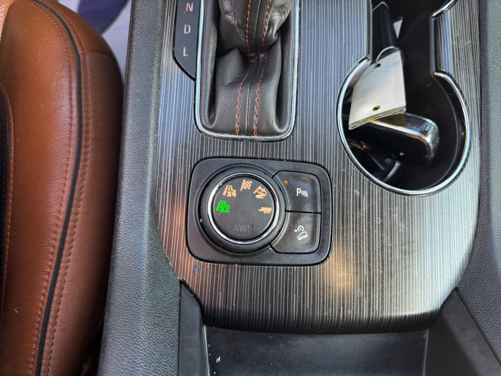 2017 GMC Acadia Image 18