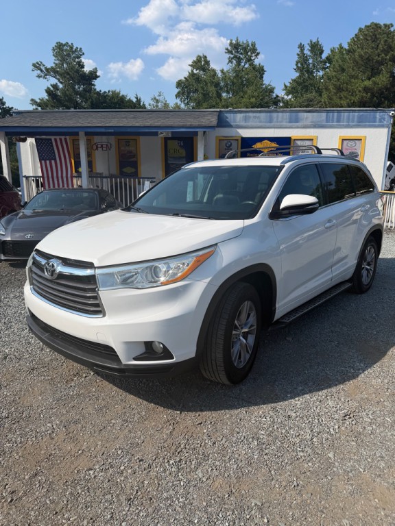 2014 Toyota Highlander Image 2