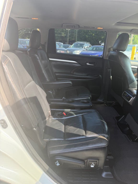 2014 Toyota Highlander Image 7