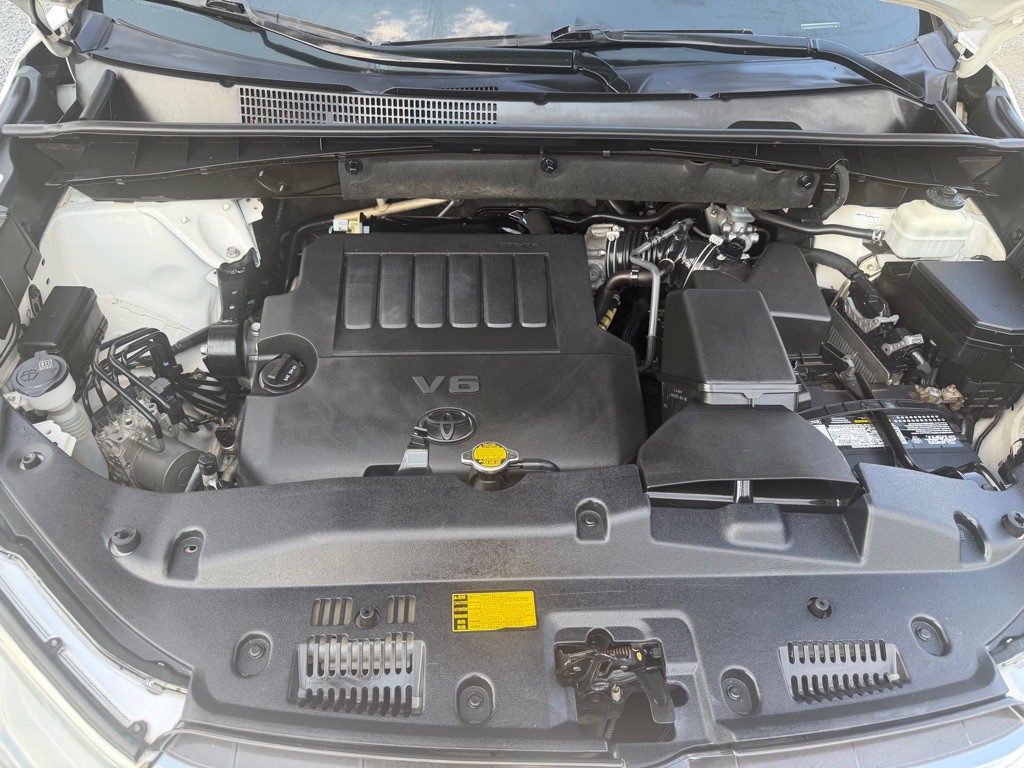 2014 Toyota Highlander Image 15