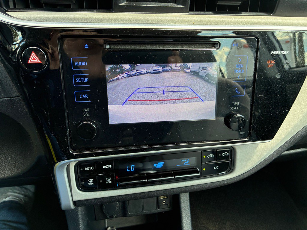2017 Toyota Corolla Image 15