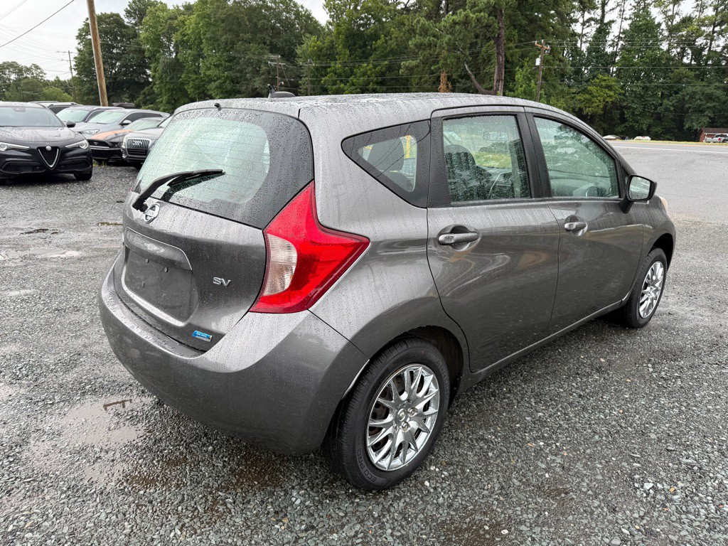 2016 Nissan Versa Image 3