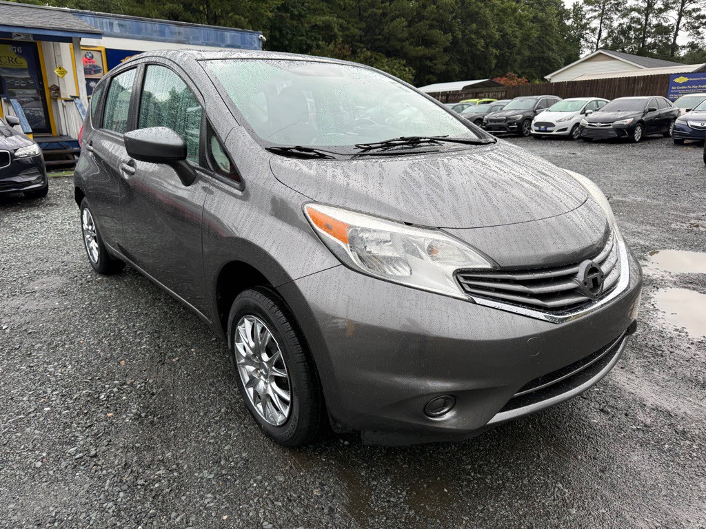 2016 Nissan Versa Image 4