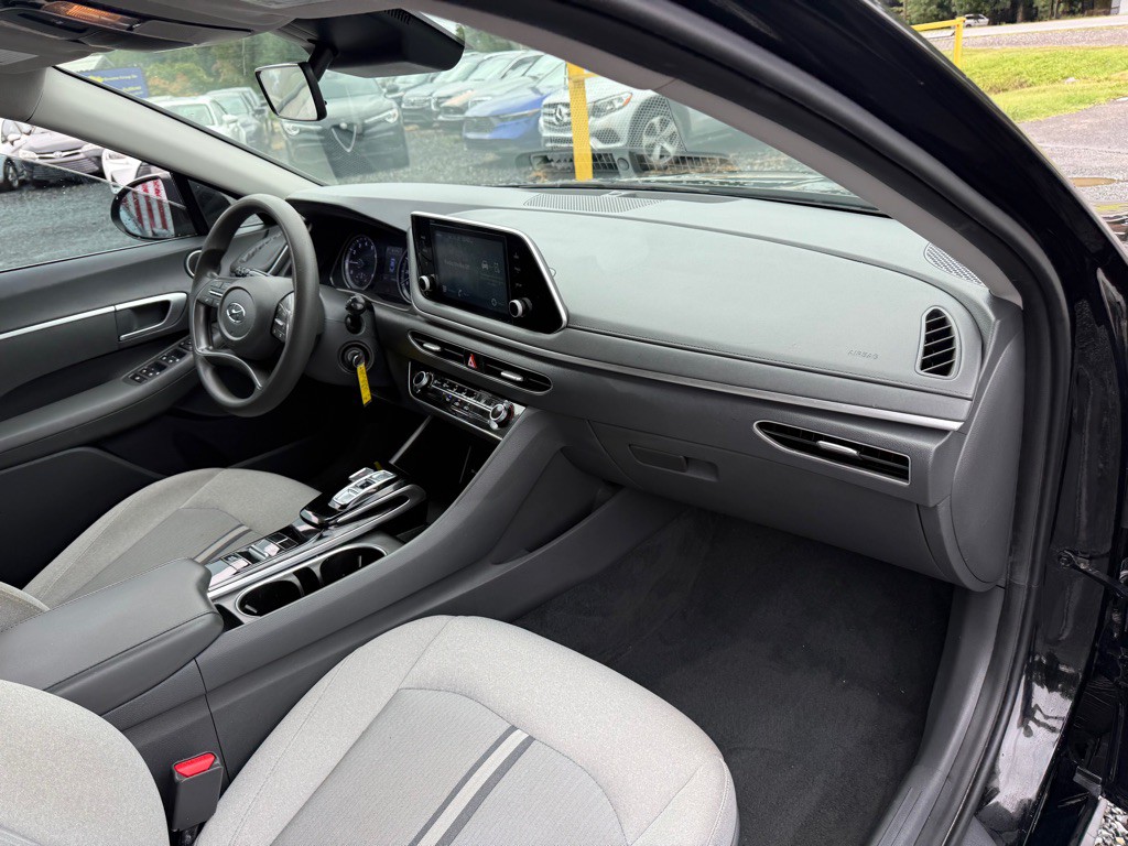2022 Hyundai Sonata Image 6