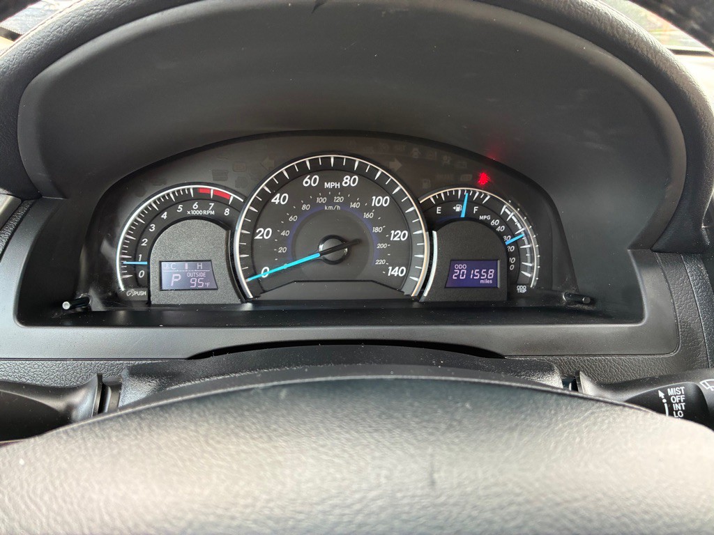 2012 Toyota Camry Image 15