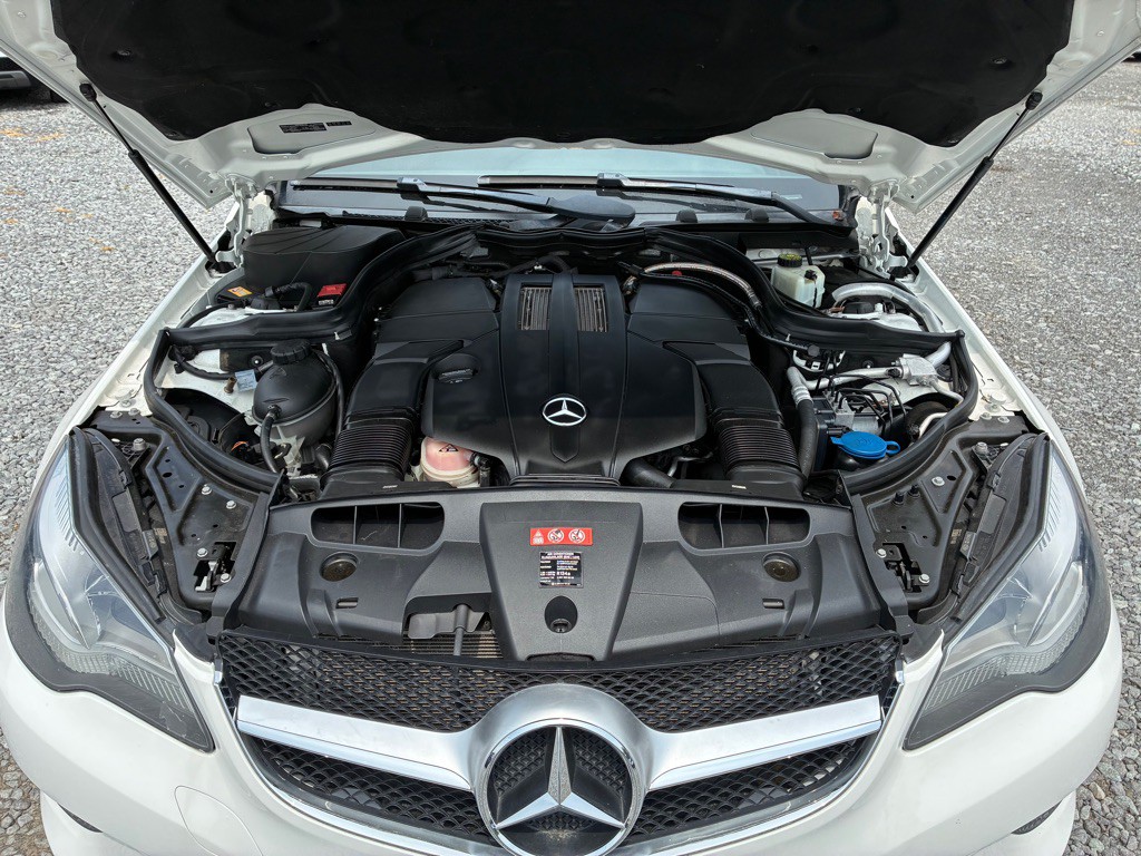 2016 Mercedes-Benz E-Class Image 5
