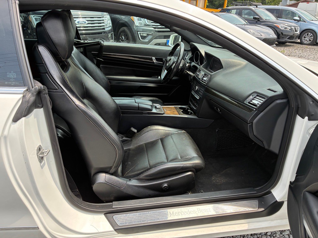 2016 Mercedes-Benz E-Class Image 11